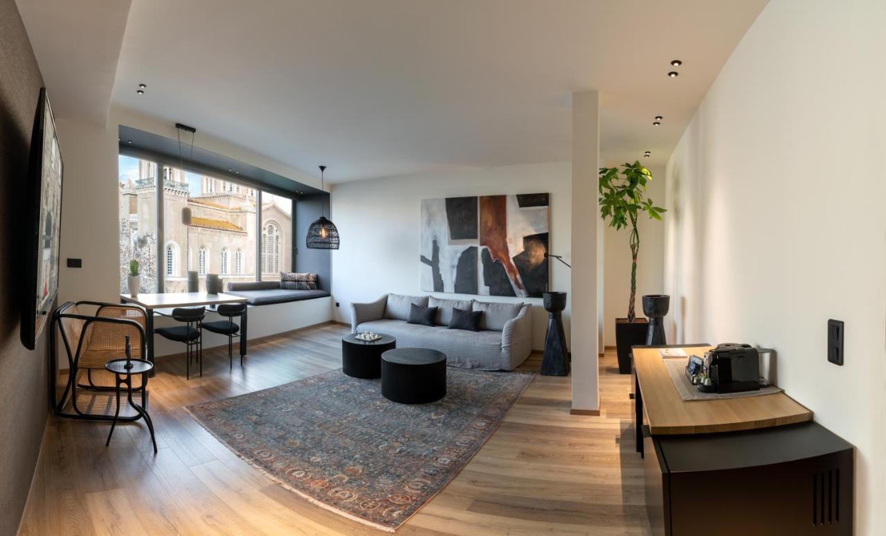 Athens Woo Suites Екстериор снимка