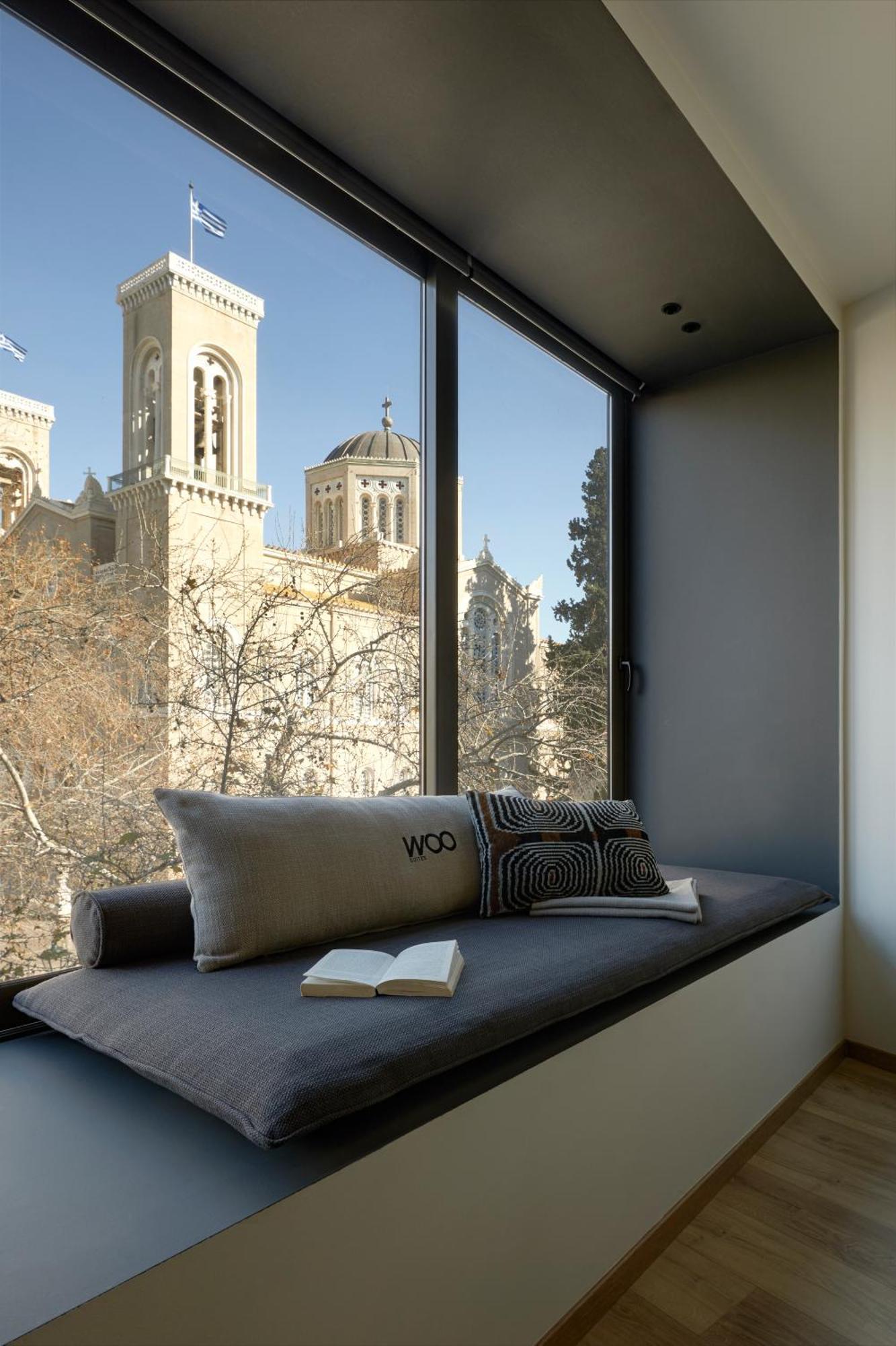 Athens Woo Suites Екстериор снимка