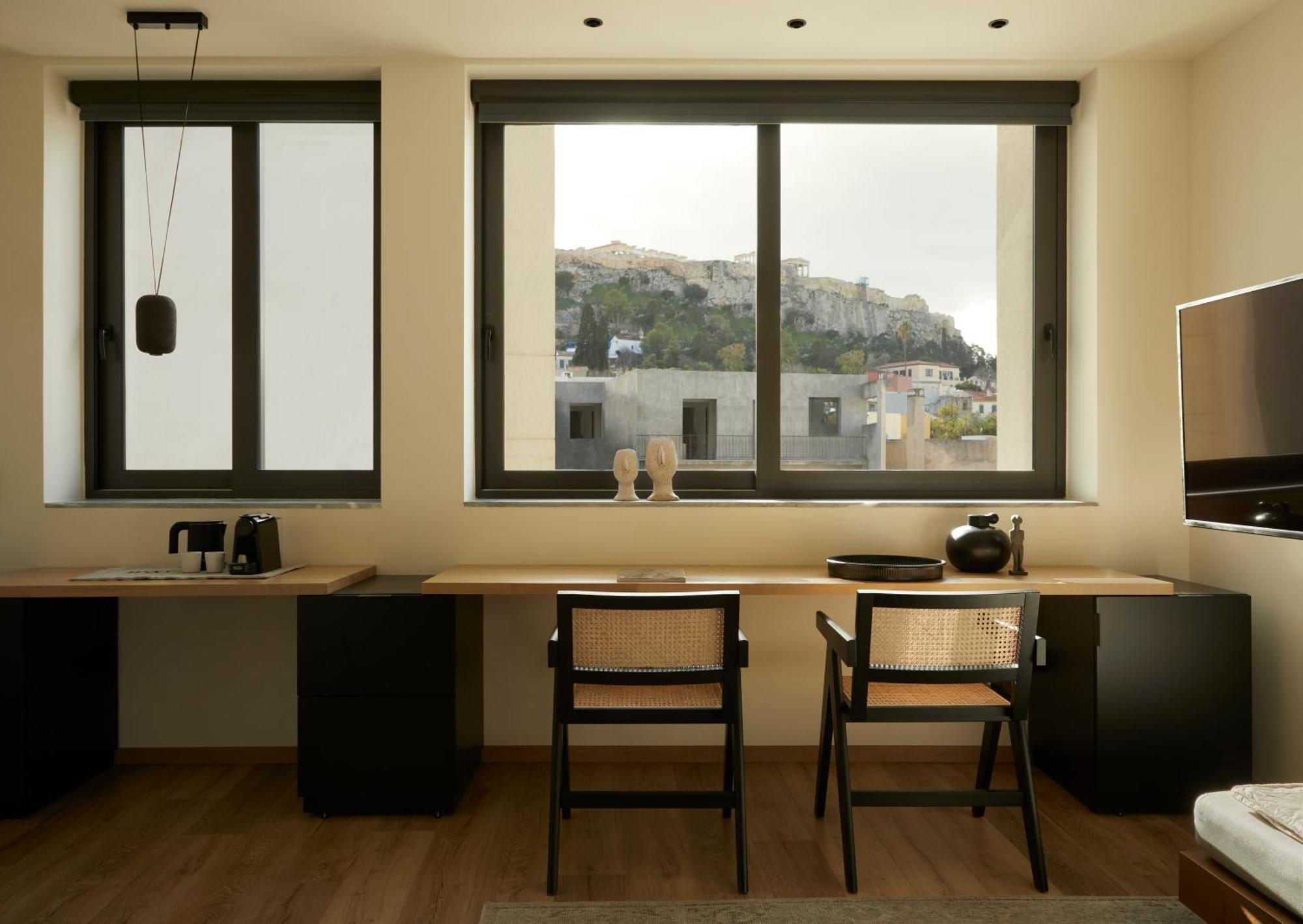 Athens Woo Suites Екстериор снимка