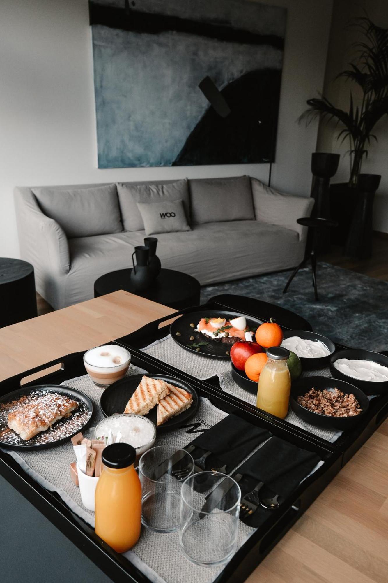 Athens Woo Suites Екстериор снимка
