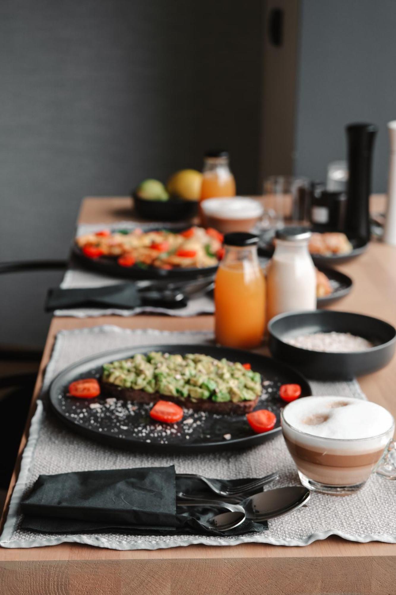 Athens Woo Suites Екстериор снимка